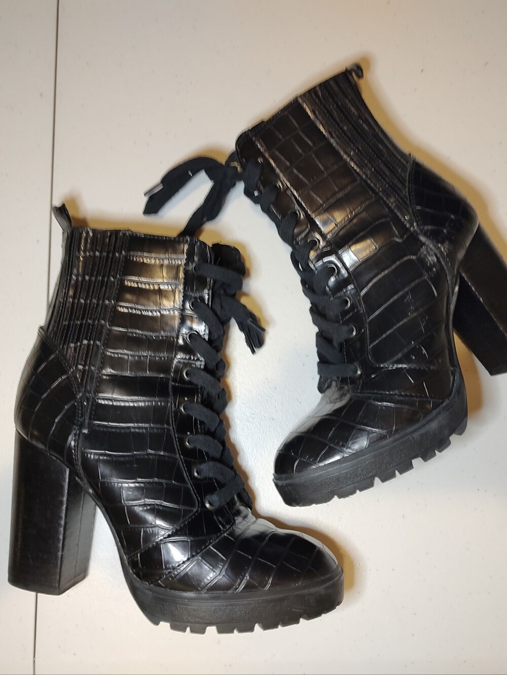 Steve Madden Lead Black Croc Lace Up Platform Boots 7M